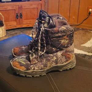Itasca Mens Thinsulate Ultra insulated Waterproof Camo Boots